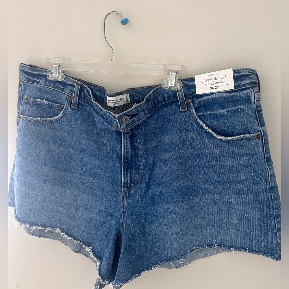 NWT plus size Abercrombie & fitch 90s relaxed cutoff size 36 22
